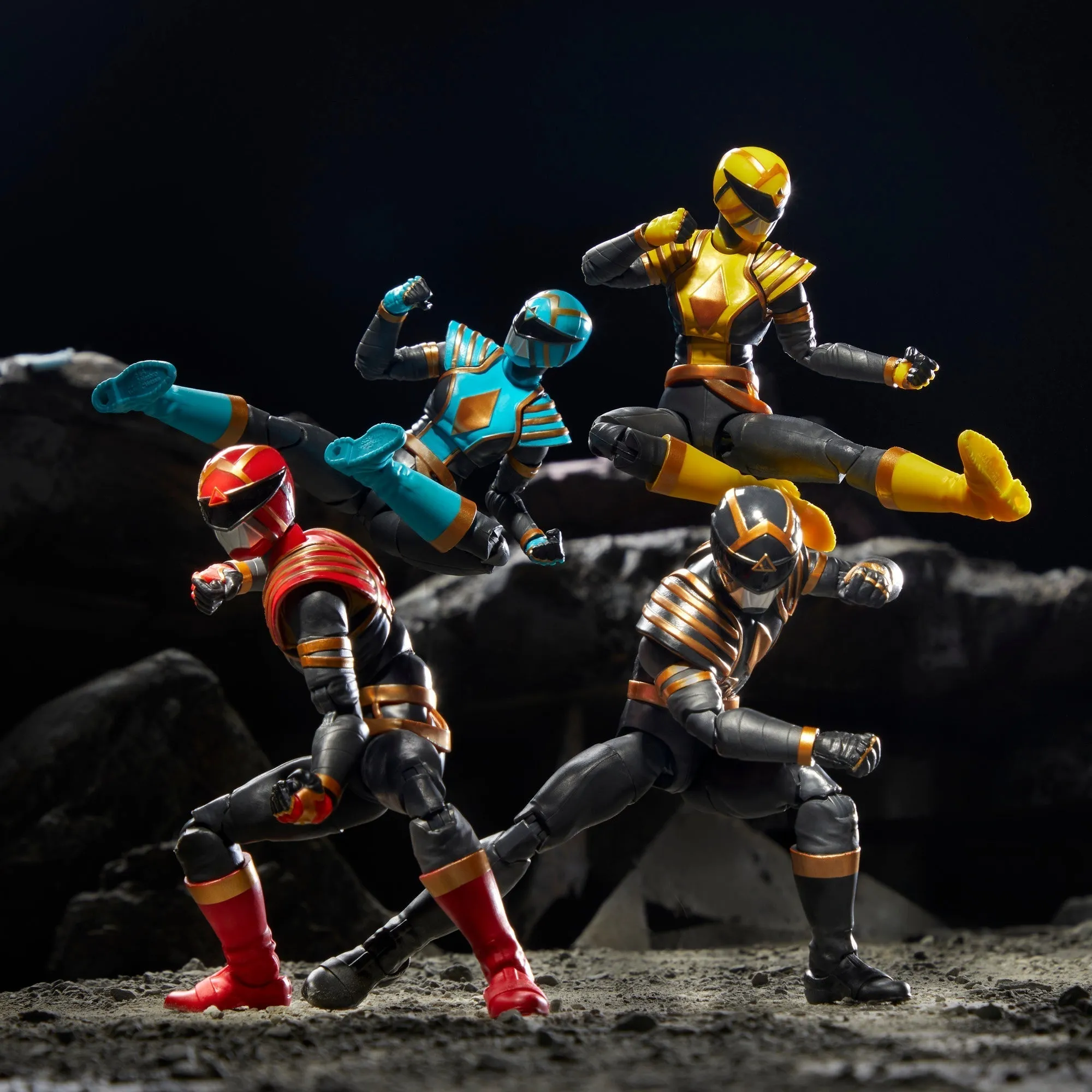 Power Rangers Lightning Collection Omega Rangers Figures